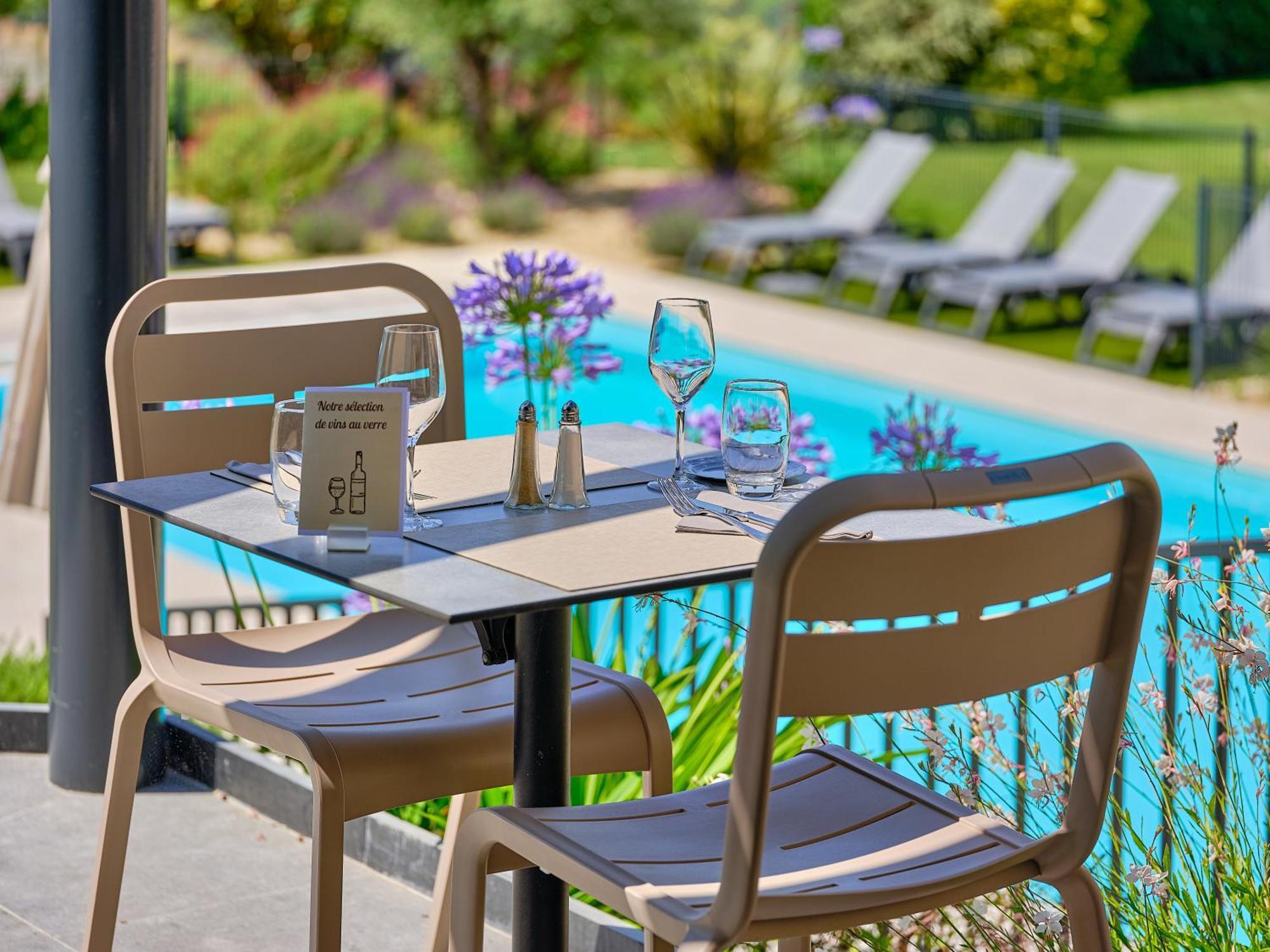 Hotel Logis Restaurant Aloe Les Herbiers