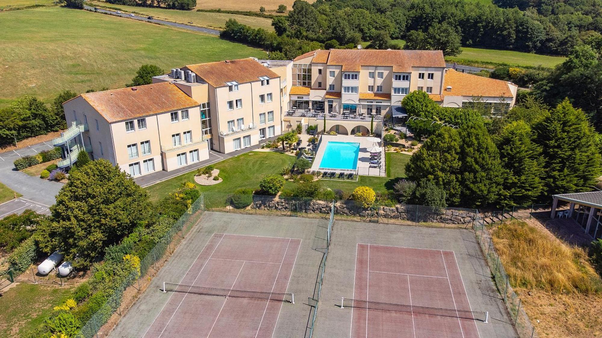Hotel Logis Restaurant Aloe Les Herbiers